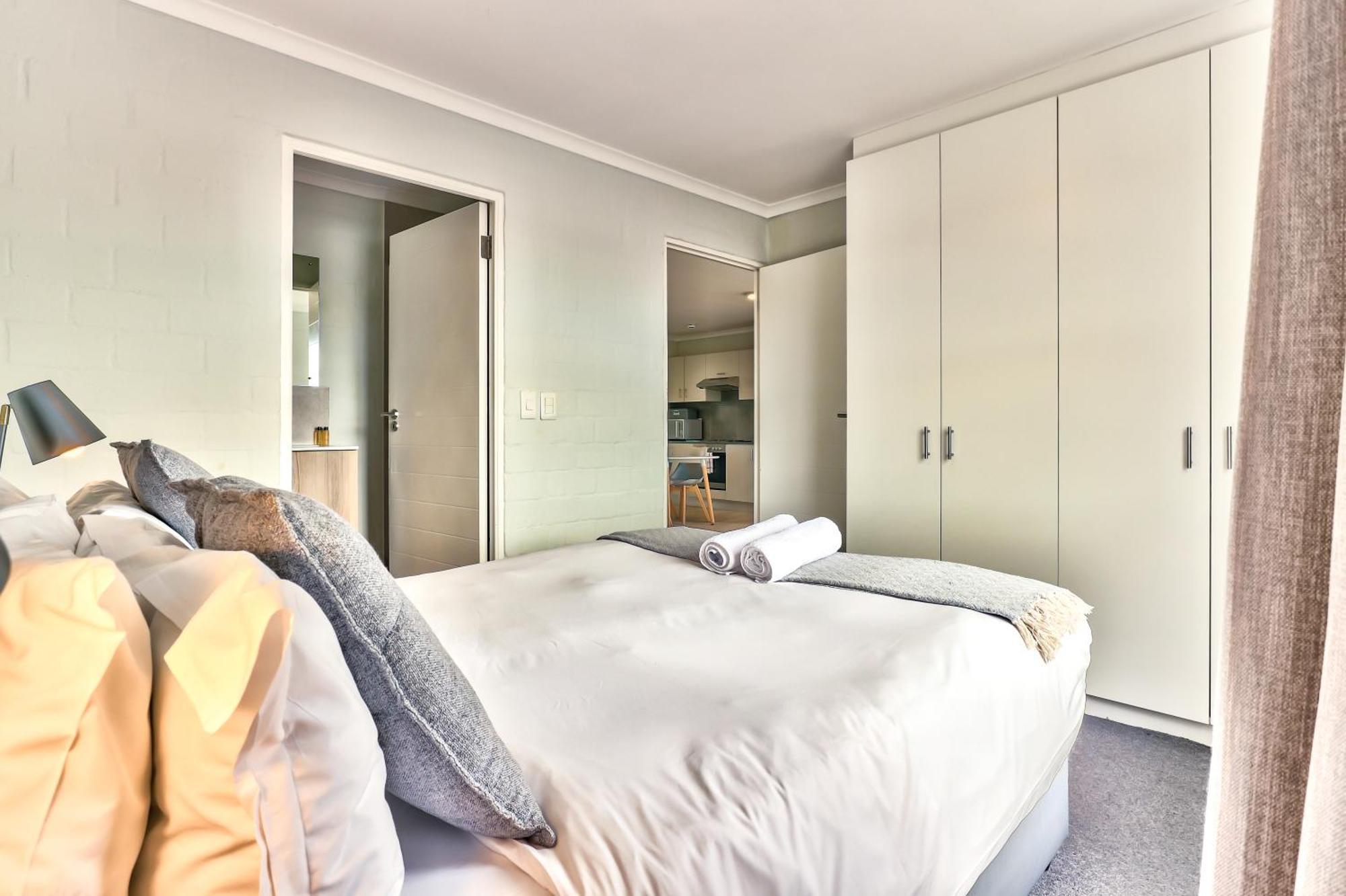 Wink Aparthotel Eaton Square Le Cap Extérieur photo